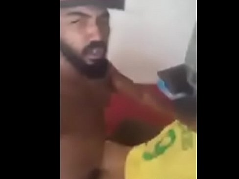 عربي ينيك صديقه البرازيلي في مونديال 2018
